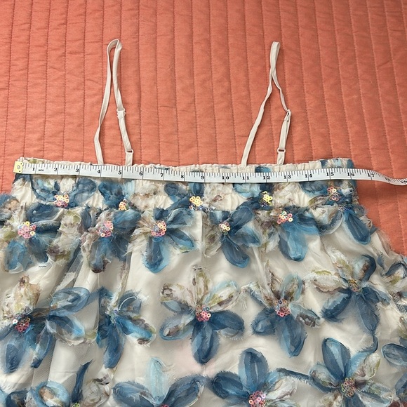 Babydoll Cropped Top SHEIN NWT Blue and Cream Floral Smocked Camisole size M - Picture 10 of 12